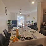Le Buis Des Collines, Classee 3 Etoiles Atoutfrance, Magnifique Superbement Decoree Et Tres Bien Equipee, Ideale Pour 6 Pers, Terrasse Exterieure Avec Son Coin Spa, Clim, Parking Privatif * Uchaud