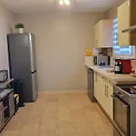 Le Buis Des Collines, Classee 3 Etoiles Atoutfrance, Magnifique Superbement Decoree Et Tres Bien Equipee, Ideale Pour 6 Pers, Terrasse Exterieure Avec Son Coin Spa, Clim, Parking Privatif * Uchaud