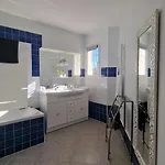 Villa Le Buis Des Collines, Classee 3 Etoiles Atoutfrance, Magnifique Superbement Decoree Et Tres Bien Equipee, Ideale Pour 6 Pers, Terrasse Exterieure Avec Son Coin Spa, Clim, Parking Privatif *