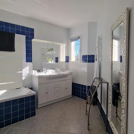 فيلة Le Buis Des Collines, Classee 3 Etoiles Atoutfrance, Magnifique Superbement Decoree Et Tres Bien Equipee, Ideale Pour 6 Pers, Terrasse Exterieure Avec Son Coin Spa, Clim, Parking Privatif *