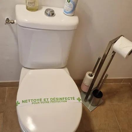 Le Buis Des Collines, Classee 3 Etoiles Atoutfrance, Magnifique Superbement Decoree Et Tres Bien Equipee, Ideale Pour 6 Pers, Terrasse Exterieure Avec Son Coin Spa, Clim, Parking Privatif * Uchaud