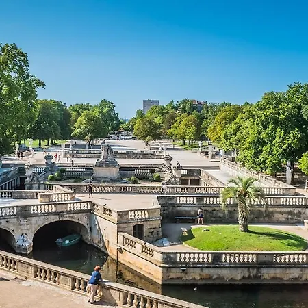 Le Buis Des Collines, Classee 3 Etoiles Atoutfrance, Magnifique Superbement Decoree Et Tres Bien Equipee, Ideale Pour 6 Pers, Terrasse Exterieure Avec Son Coin Spa, Clim, Parking Privatif * Uchaud