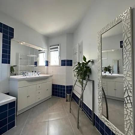 Le Buis Des Collines, Classee 3 Etoiles Atoutfrance, Magnifique Superbement Decoree Et Tres Bien Equipee, Ideale Pour 6 Pers, Terrasse Exterieure Avec Son Coin Spa, Clim, Parking Privatif فيلة