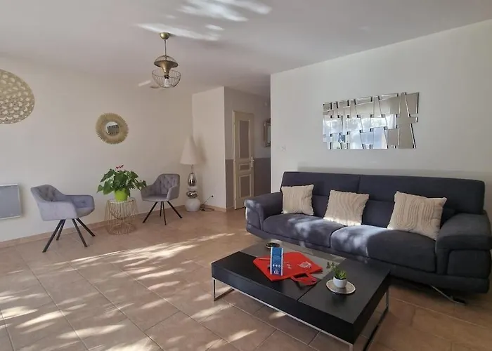 Le Buis Des Collines, Classee 3 Etoiles Atoutfrance, Magnifique Superbement Decoree Et Tres Bien Equipee, Ideale Pour 6 Pers, Terrasse Exterieure Avec Son Coin Spa, Clim, Parking Privatif Villa