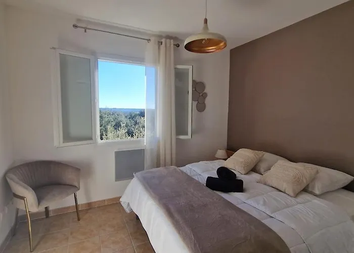 Le Buis Des Collines, Classee 3 Etoiles Atoutfrance, Magnifique Superbement Decoree Et Tres Bien Equipee, Ideale Pour 6 Pers, Terrasse Exterieure Avec Son Coin Spa, Clim, Parking Privatif