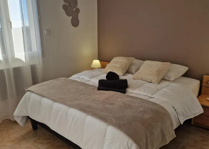 Le Buis Des Collines, Classee 3 Etoiles Atoutfrance, Magnifique Superbement Decoree Et Tres Bien Equipee, Ideale Pour 6 Pers, Terrasse Exterieure Avec Son Coin Spa, Clim, Parking Privatif