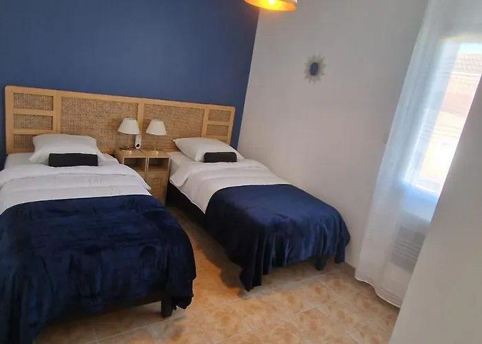 Le Buis Des Collines, Classee 3 Etoiles Atoutfrance, Magnifique Superbement Decoree Et Tres Bien Equipee, Ideale Pour 6 Pers, Terrasse Exterieure Avec Son Coin Spa, Clim, Parking Privatif